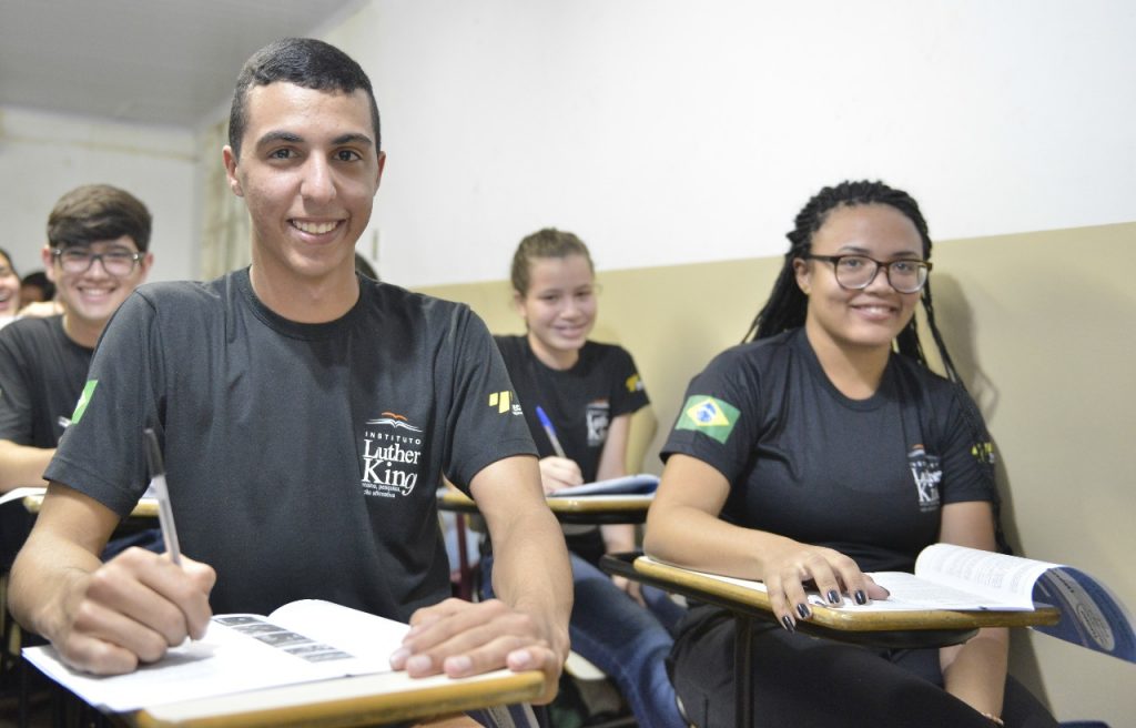 Para os jovens que querem fazer exame do ENEM e outros que querem fazer novos cursos o Instituto Luther King abre as portas