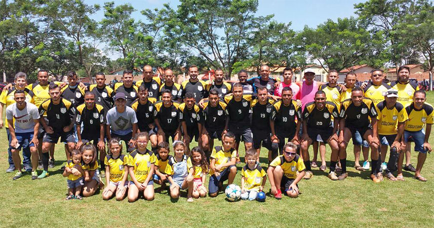 Com Adrianinho, AREC tem elenco definido para o restante da temporada do futebol amador, sob o encanto e a magia das crianças (Foto: Divulgação)