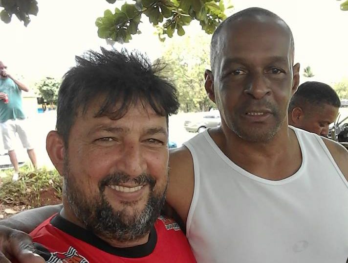 Mantendo a mesma categoria, o goleiro Paulão (d), foi apontado como o melhor na posição na categoria Mega Master 55 anos (Foto: Arquivo)