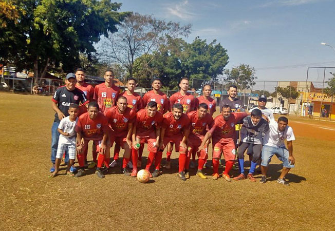 Time da "casa", Cohab, contou com o apoio da torcida, mas mesmo assim apenas empatou com o Granimar/Servdiesel (Foto: Divulgação)