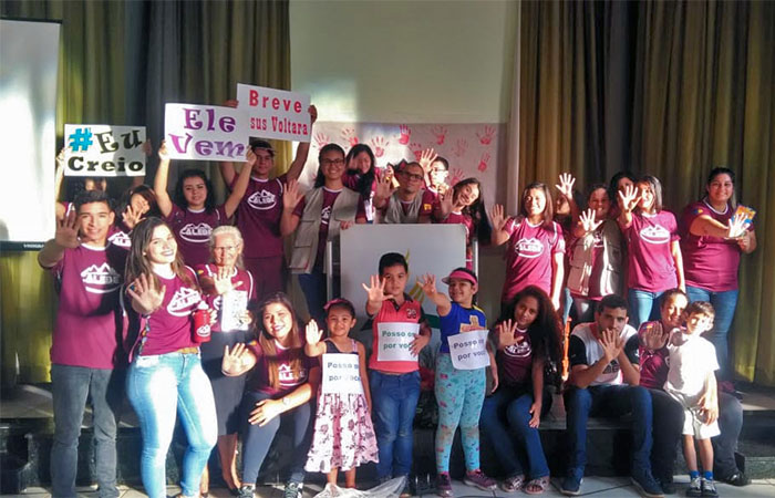 Vá à feira da saúde do grupo Calebe e ganhe também um abraço grátis dos integrantes do grupo jovem (Foto: Divulgação)