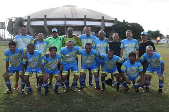Reforçado pelos ex-jogadores profissionais Paulão e Pastoril, time do Classe A é uma das atrações na competição (Foto: Arquivo)