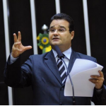 Projeto do deputado federal Fábio Trad obriga operadoras informarem consumo da internet